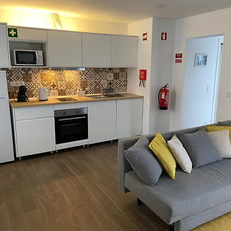 A Casinha Apartment Angra do Heroismo