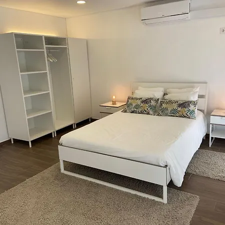 شقة A Casinha أنغرا دو إِراويزو