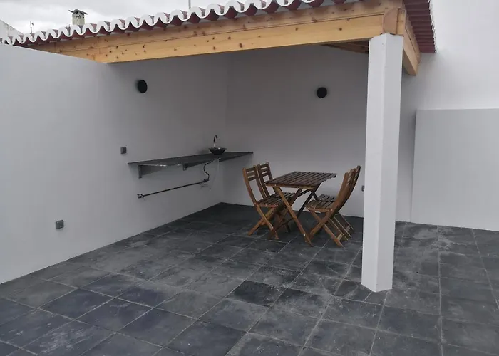 A Casinha * アングラ・ド・エロイーズモ